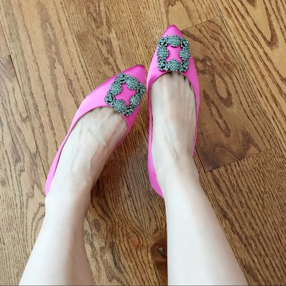 Manolo Blahnik Point Toe Pink Hangisi Satin Flats - Picture 5 of 8